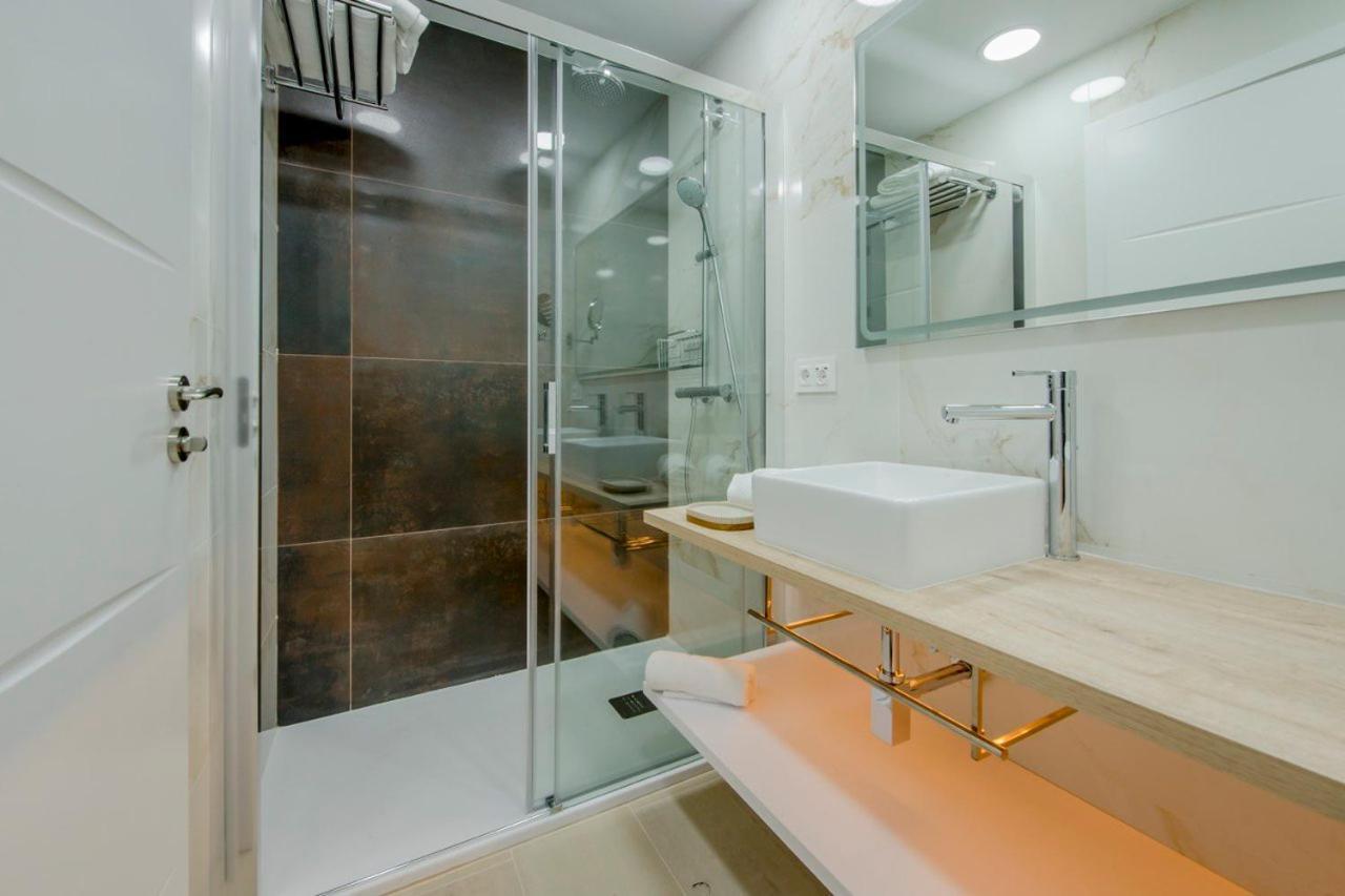 Suara Apartamentos 3 Madrid Exterior foto